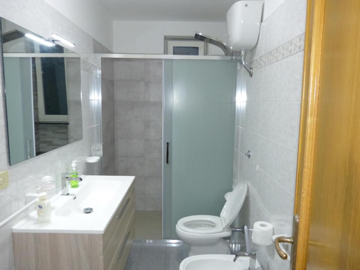 Casa Vacanze Vincenzo E Rosanna Castro  Ngoại thất bức ảnh
