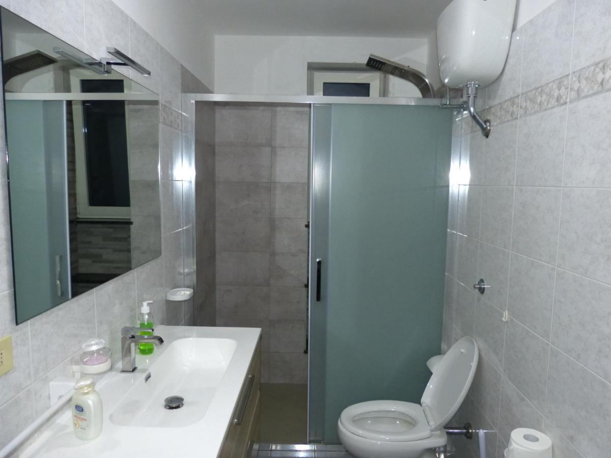 Casa Vacanze Vincenzo E Rosanna Castro  Ngoại thất bức ảnh